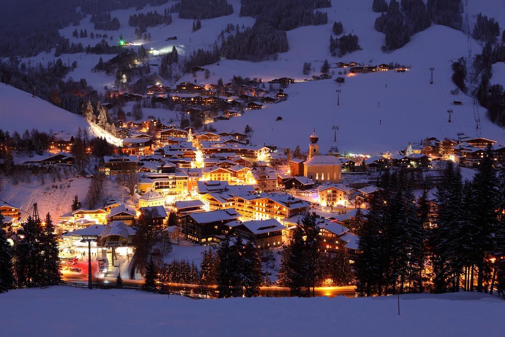 Saalbach Apartments Landhaus Bernkogel - Ski In Ski Out Екстериор снимка