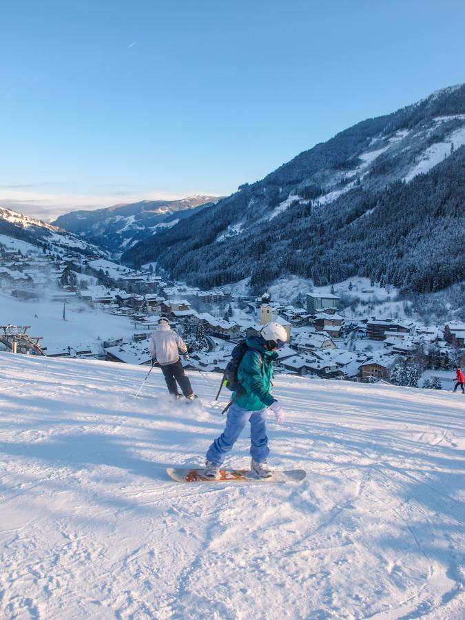 Saalbach Apartments Landhaus Bernkogel - Ski In Ski Out Екстериор снимка