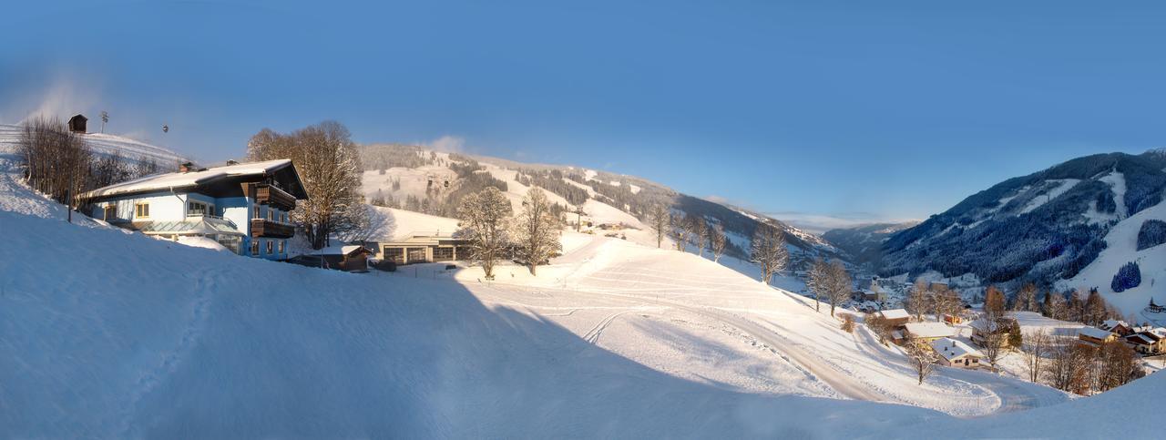Saalbach Apartments Landhaus Bernkogel - Ski In Ski Out Екстериор снимка