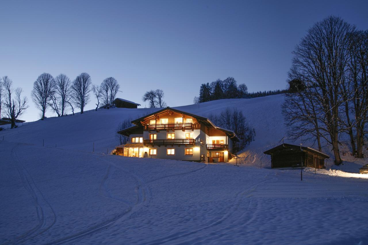 Saalbach Apartments Landhaus Bernkogel - Ski In Ski Out Екстериор снимка
