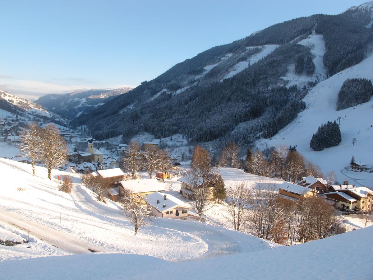 Saalbach Apartments Landhaus Bernkogel - Ski In Ski Out Екстериор снимка