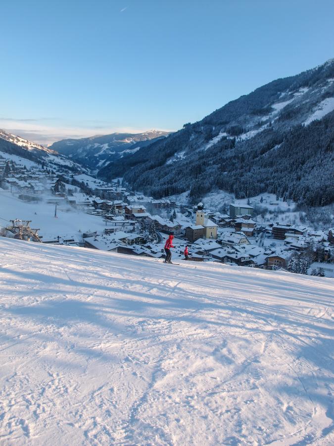 Saalbach Apartments Landhaus Bernkogel - Ski In Ski Out Екстериор снимка